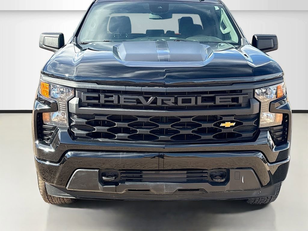Used 2022 Chevrolet Silverado 1500 Custom w/ Rally Edition image 2