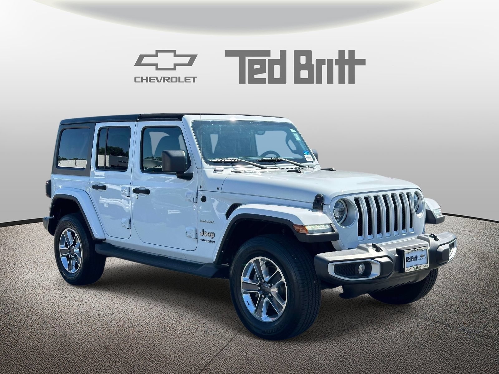 Used 2021 Jeep Wrangler Unlimited Sahara w/ LED Lighting Group AWD/4WD image 3