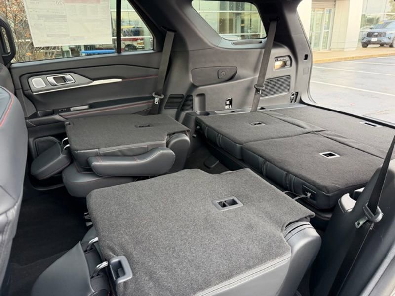 New 2026 Ford Explorer ST w/ Sun And Sound Package image 24