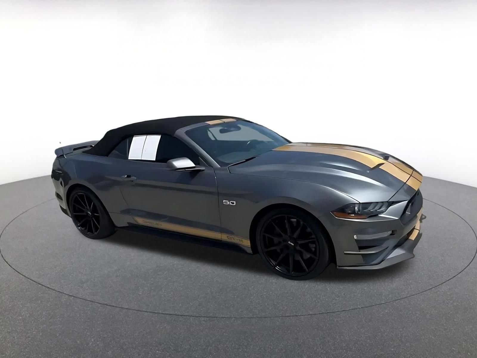 Used 2022 Ford Mustang GT Premium w/ GT Performance Package RWD image 2