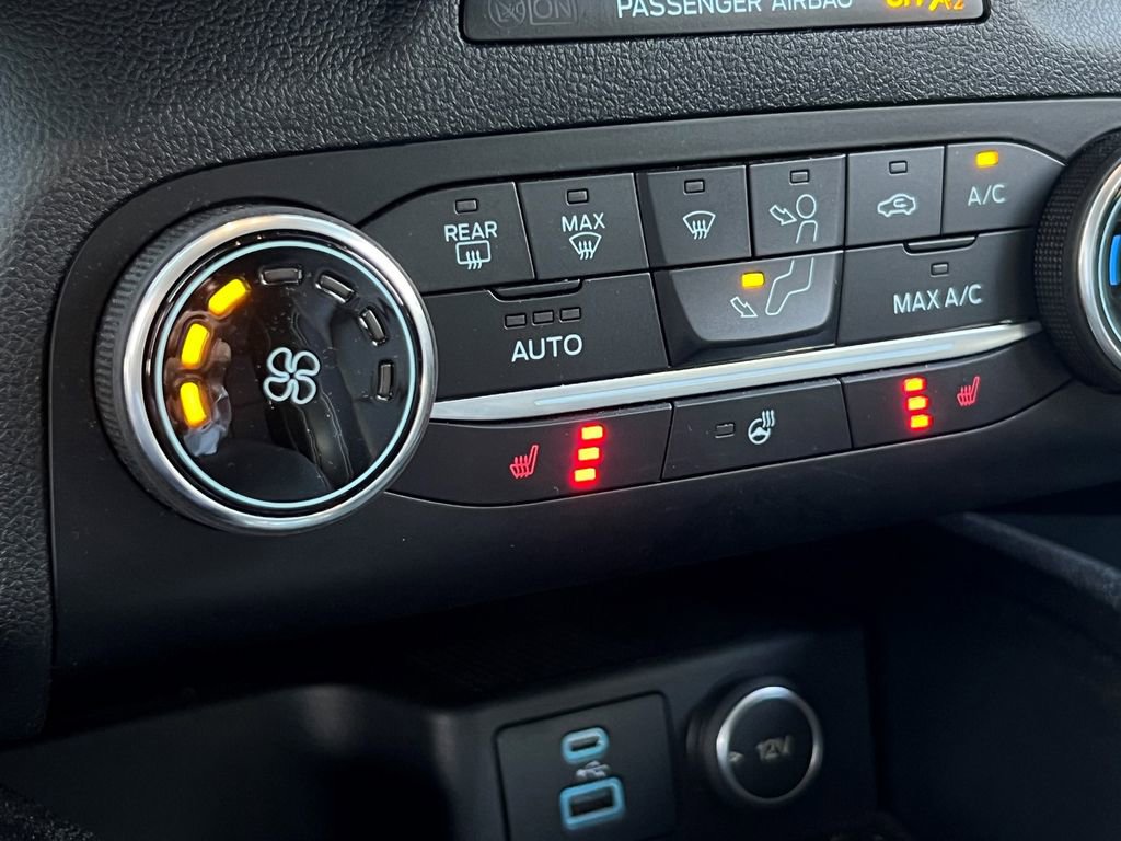 Used 2020 Ford Escape SEL image 33