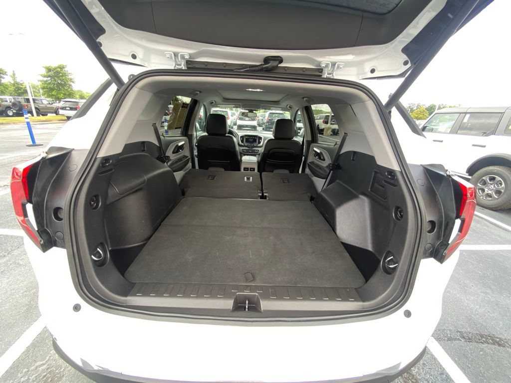 Used 2018 GMC Terrain SLT w/ Preferred Package FWD image 28
