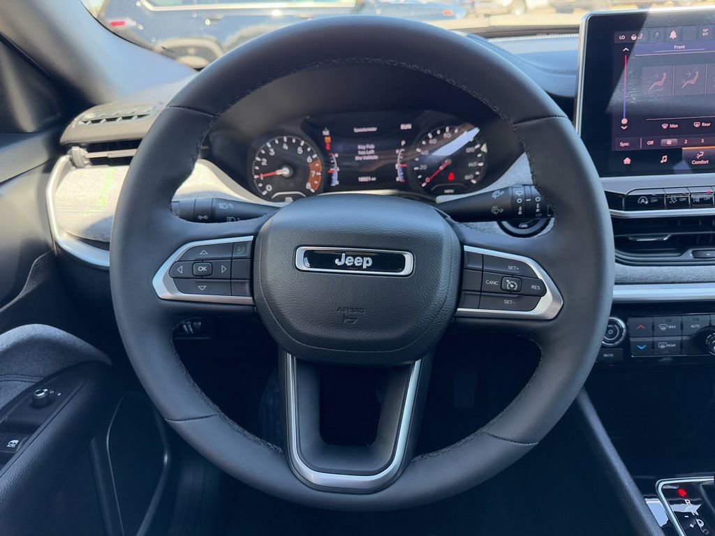 Used 2023 Jeep Compass Latitude w/ Convenience Group image 21