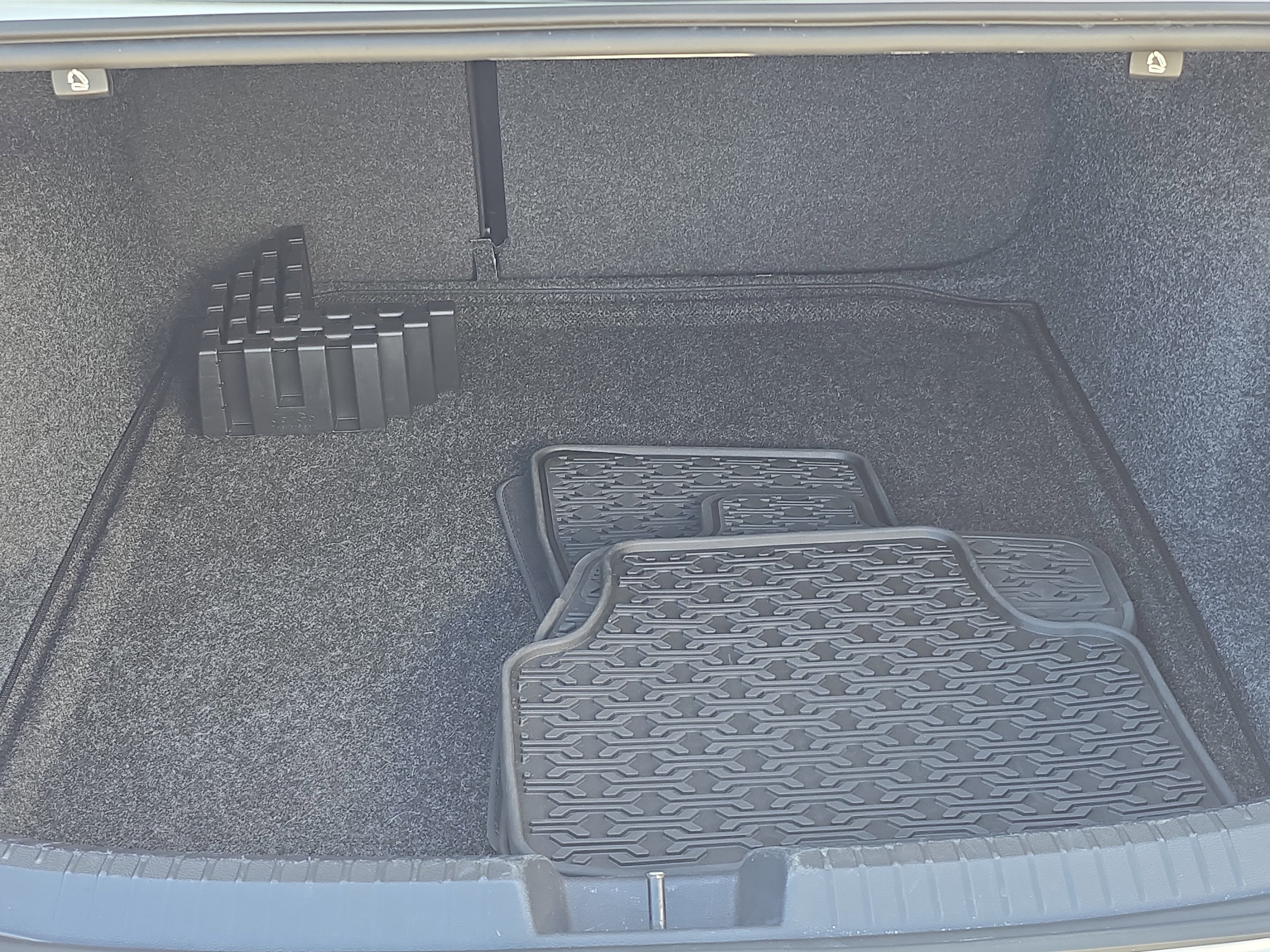 Used 2020 Volkswagen Jetta SEL image 23