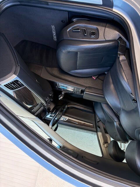 Used 2017 Genesis G80 3.8 image 28