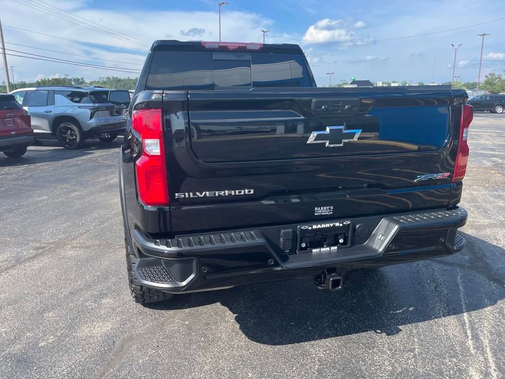 Used 2022 Chevrolet Silverado 1500 ZR2 w/ Technology Package image 4