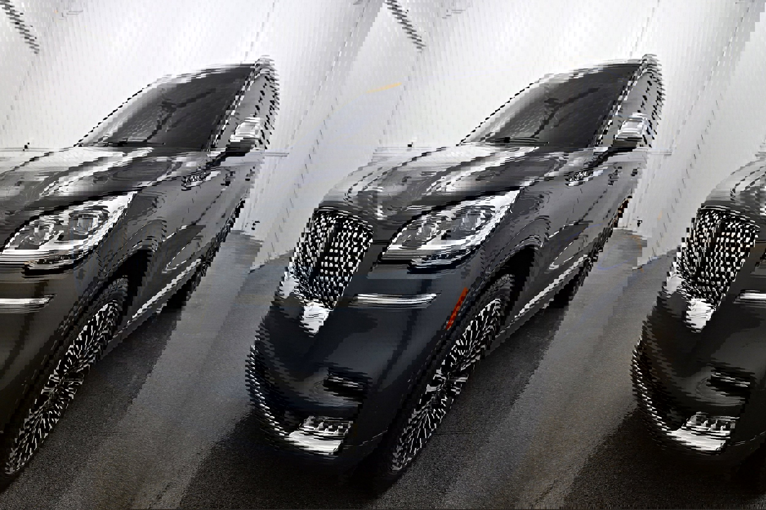 Used 2020 Lincoln Aviator Black Label w/ Dynamic Handling Package image 27