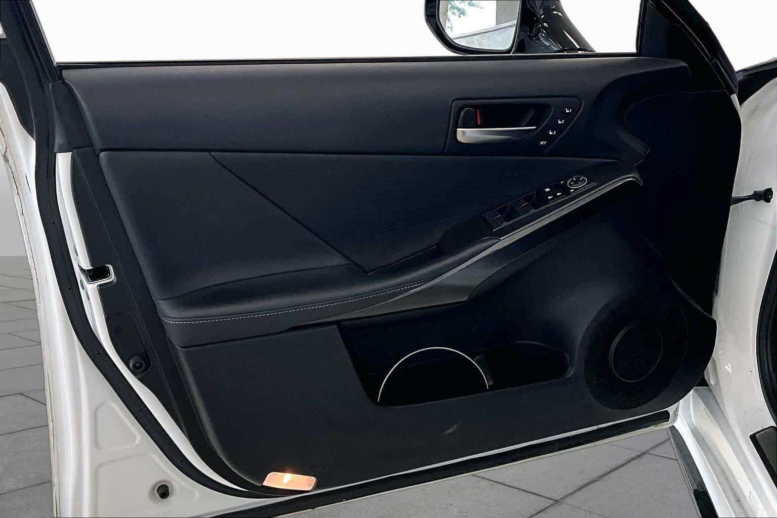 Used 2023 Lexus IS 350 F Sport w/ Navigation Package RWD image 20