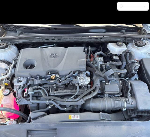 Used 2025 Toyota Camry XSE FWD image 12
