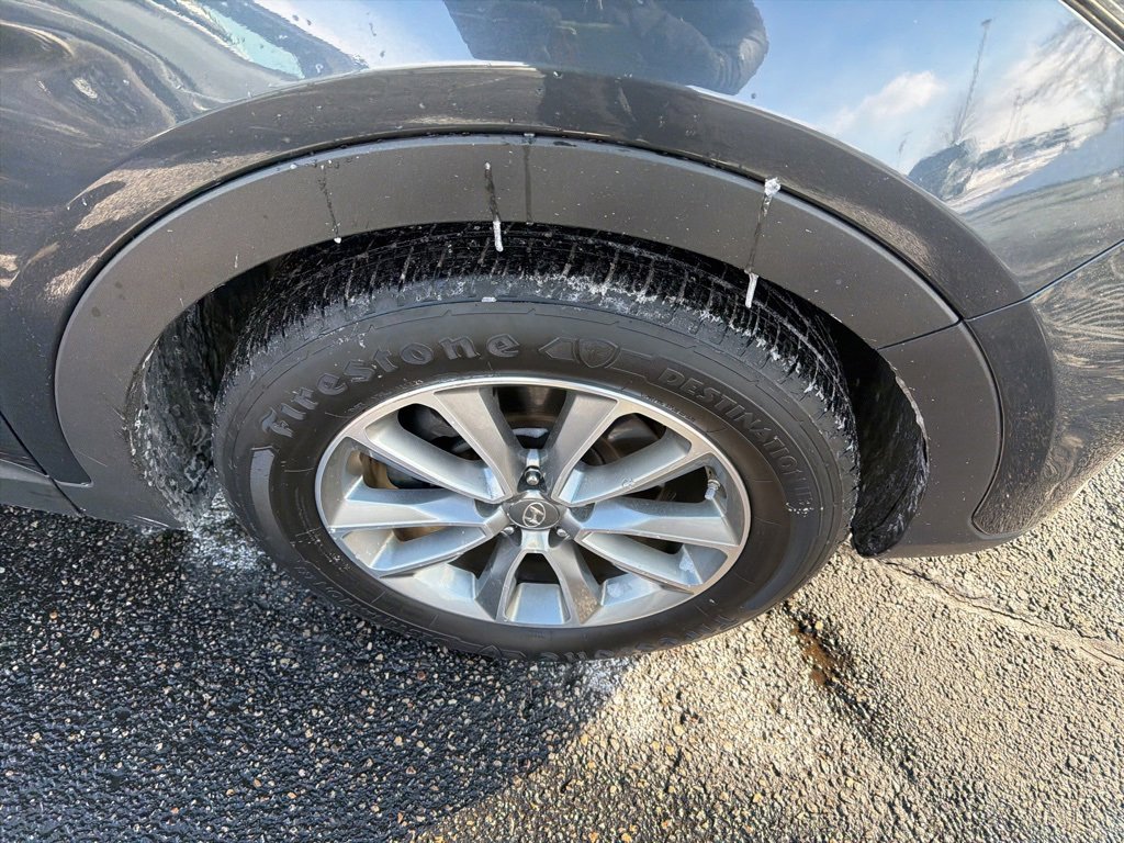 Used 2017 Hyundai Santa Fe SE image 18