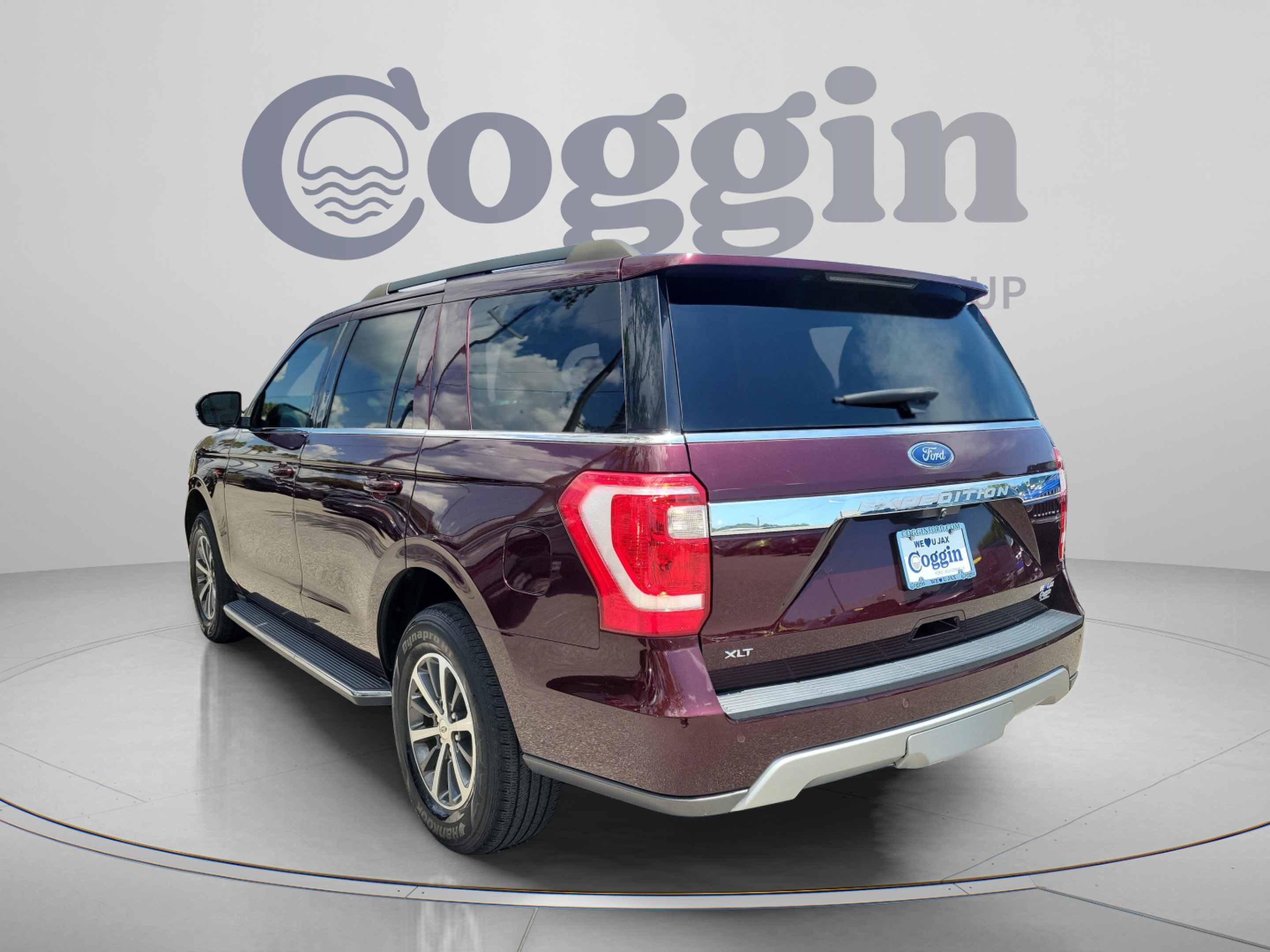 Certified 2020 Ford Expedition XLT w/ Equipment Group 202A RWD image 2
