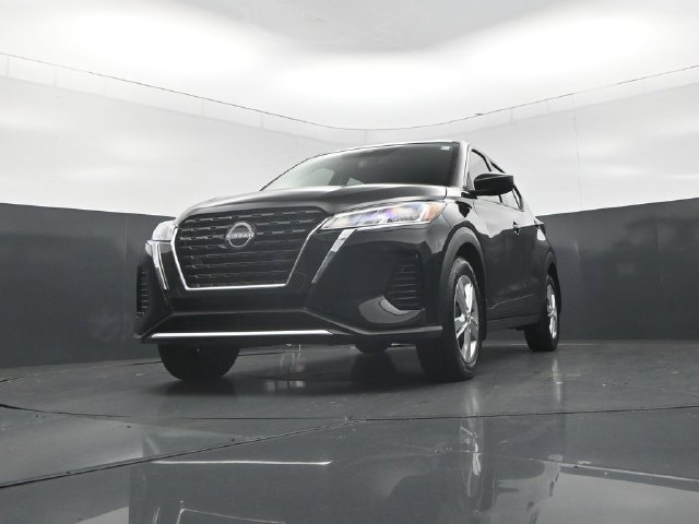Certified 2025 Nissan Kicks Play S w/ Interior Electronics Package FWD image 31