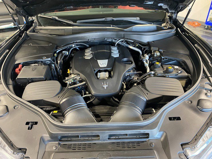 Used 2018 Maserati Levante GranSport image 23