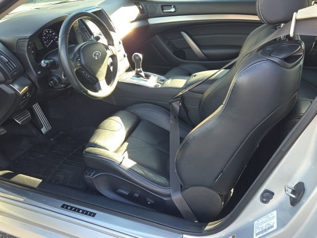 Used 2012 INFINITI G37 x w/ Premium Pkg image 9