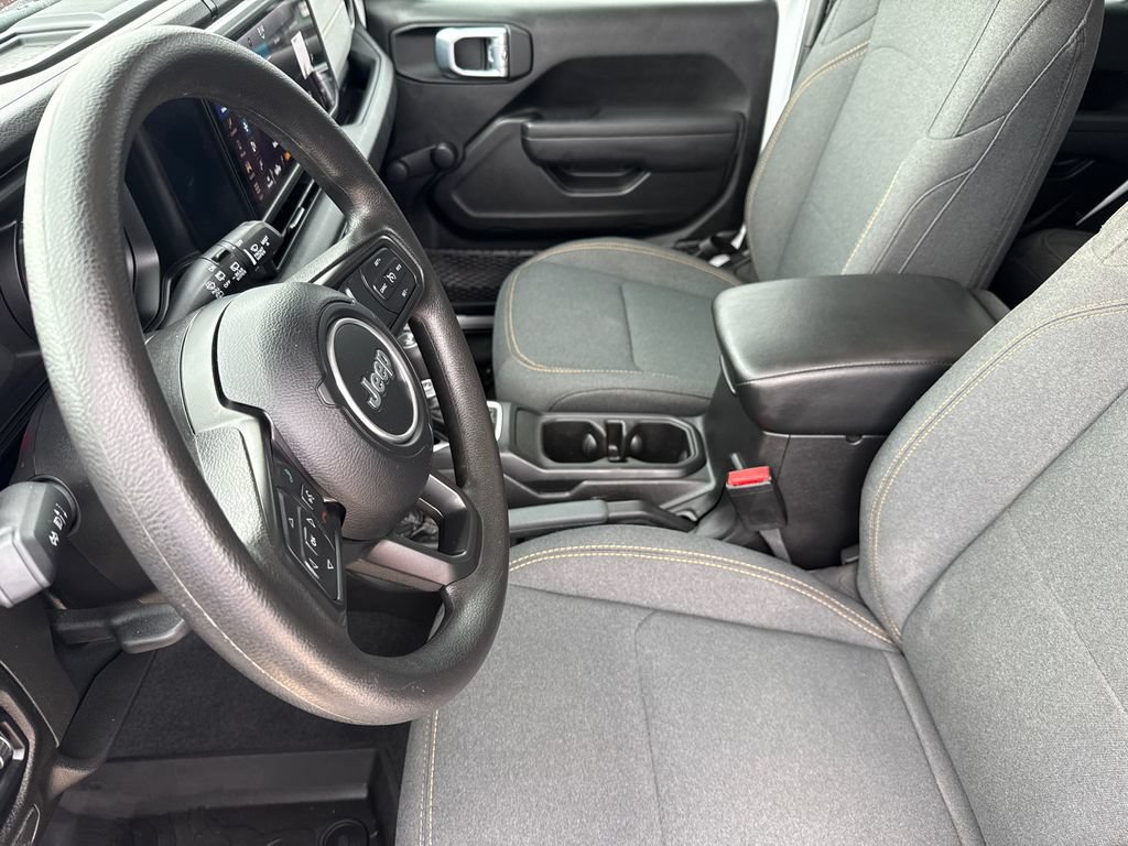 Used 2024 Jeep Wrangler Unlimited Sport AWD/4WD image 20