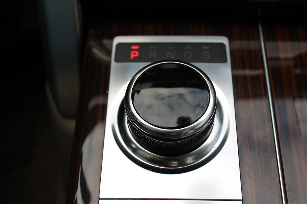 Used 2017 Land Rover Range Rover HSE image 27