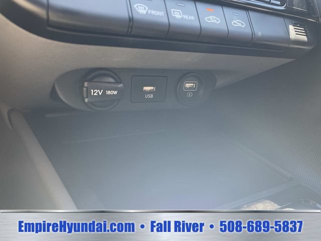 Used 2023 Hyundai Elantra SEL FWD image 30