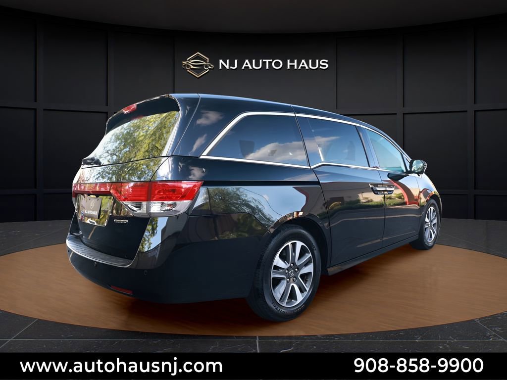 Used 2016 Honda Odyssey Touring image 8