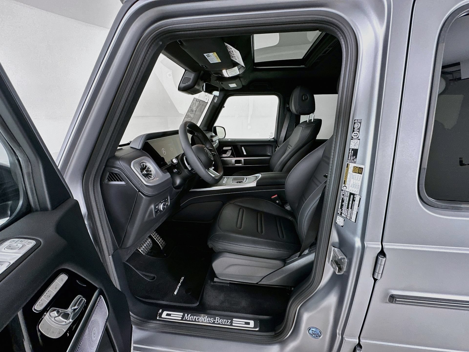 New 2027 Mercedes-Benz G 580 e image 23
