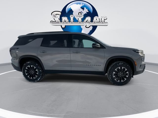 New 2026 Chevrolet Traverse Z71 w/ Enhanced Driving Package image 9