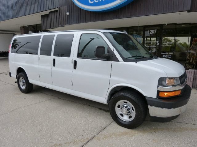 Used 2019 Chevrolet Express 3500 LT w/ LT Preferred Equipment Group RWD image 6
