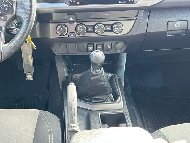 Certified 2020 Toyota Tacoma TRD Off-Road AWD/4WD image 17