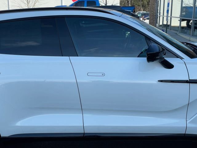 Used 2023 Aston Martin DBX AWD/4WD image 21