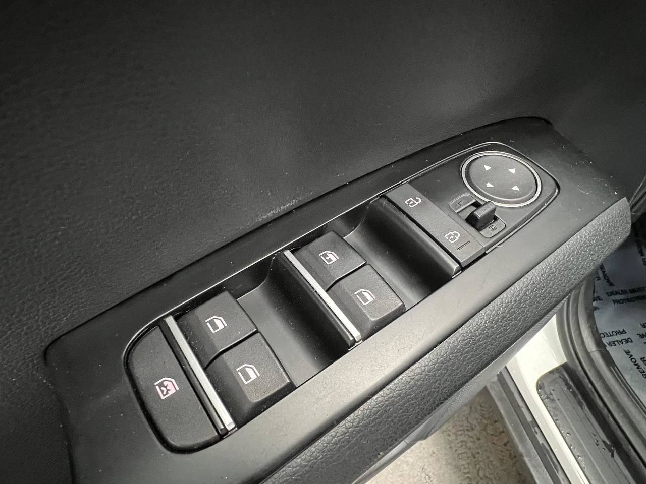 Used 2020 Kia Soul S FWD image 23