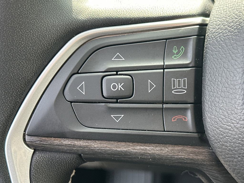 Used 2023 Jeep Grand Cherokee L Limited w/ Rear Seat Video Group I image 28