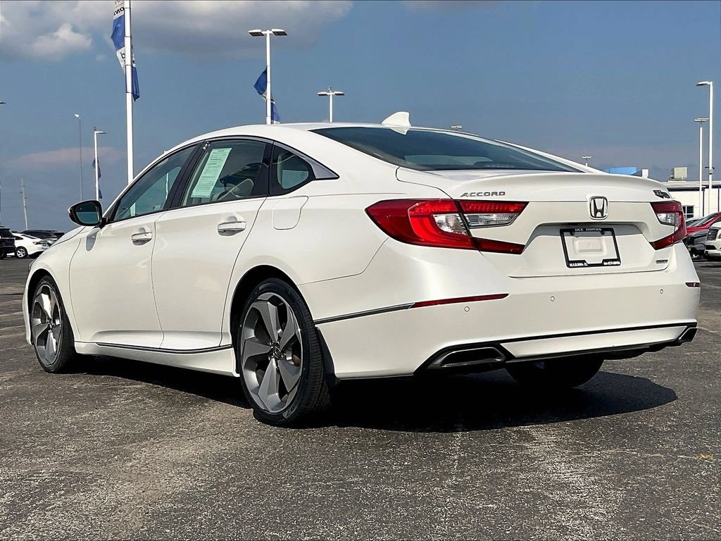 Certified 2018 Honda Accord Touring image 4