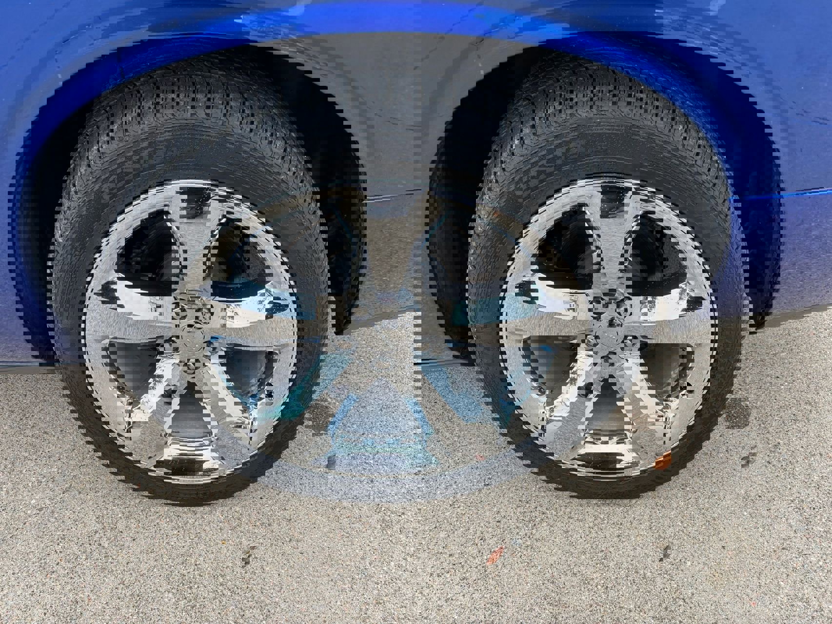 Used 2012 Dodge Challenger SXT Plus image 9