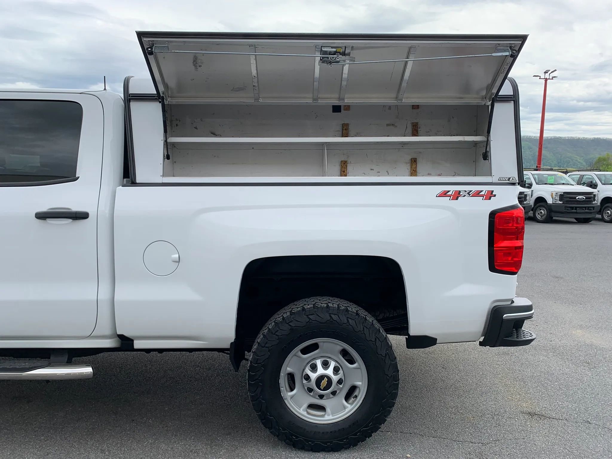 Used 2019 Chevrolet Silverado 2500 W/T AWD/4WD image 33
