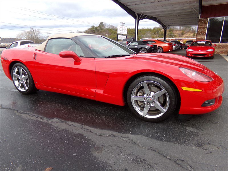 Used 2006 Chevrolet Corvette Convertible image 8