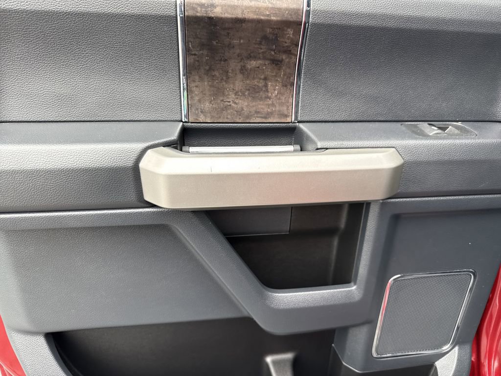 Used 2022 Ford F250 Lariat w/ Black Appearance Package image 20