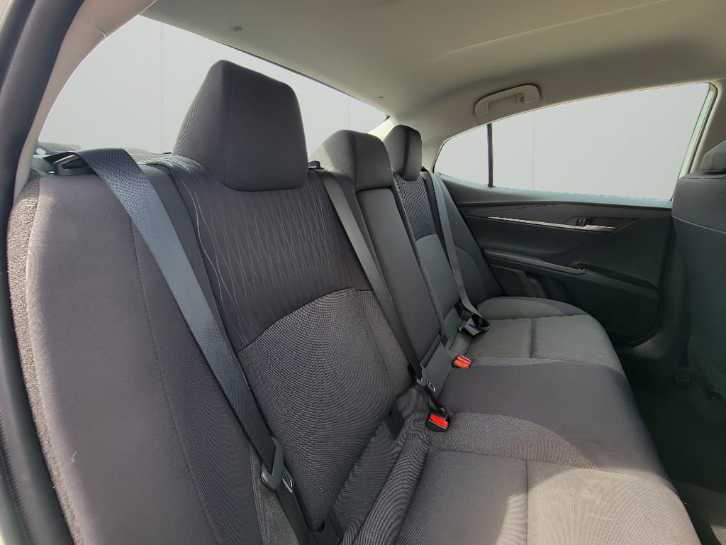 Used 2025 Toyota Camry LE image 27