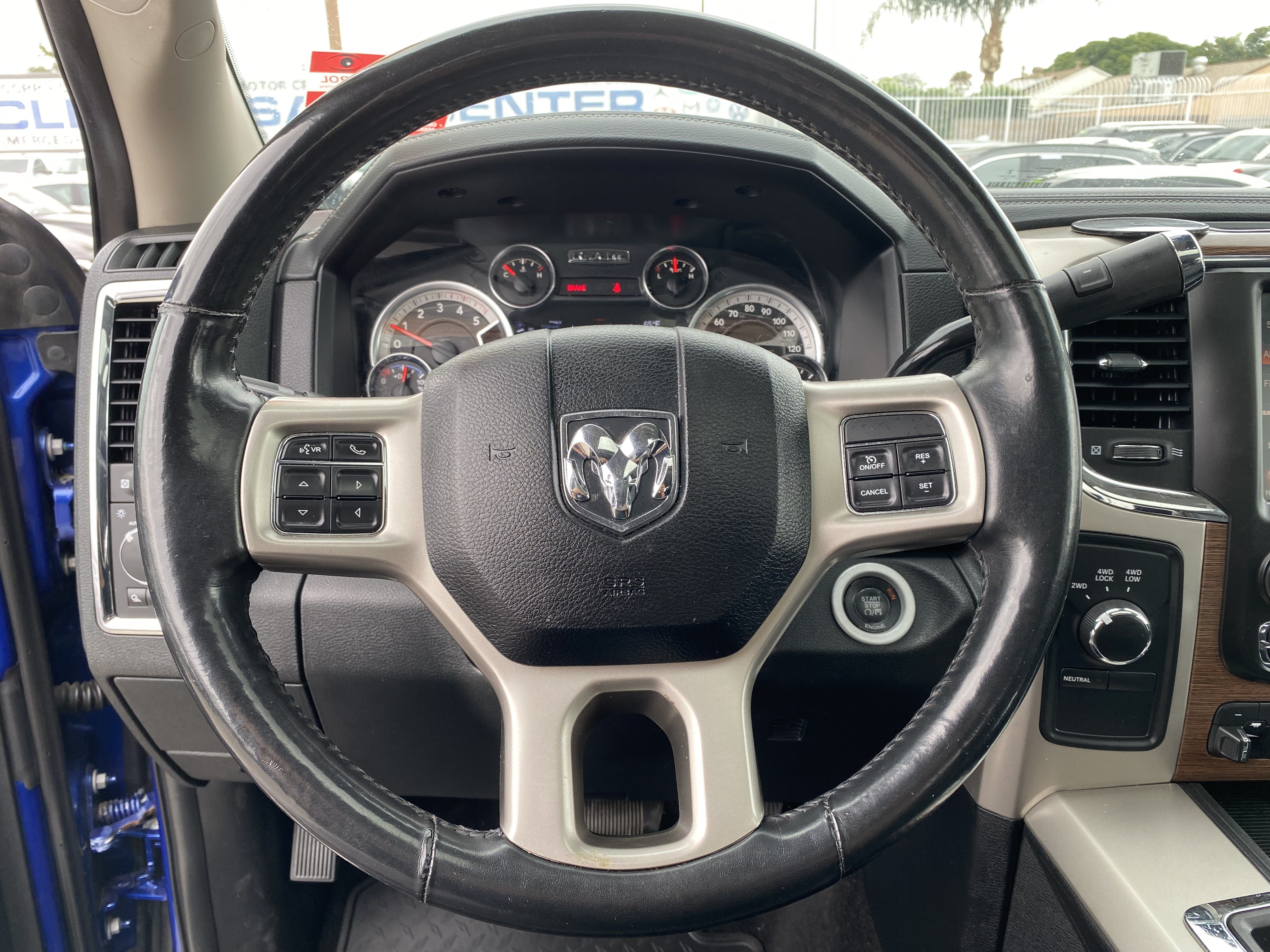 Used 2014 RAM 2500 Laramie w/ Convenience Group AWD/4WD image 27