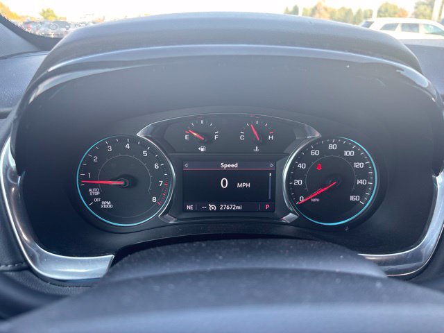 Used 2023 Chevrolet Traverse LT FWD image 11