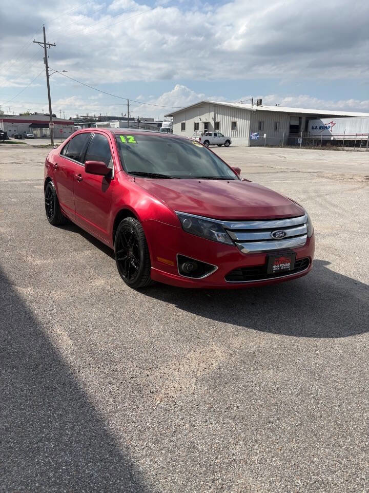 Used 2012 Ford Fusion SE FWD image 2