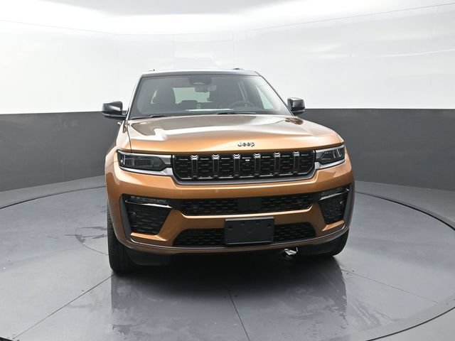 New 2026 Jeep Grand Cherokee Summit w/ Obsidian Package AWD/4WD image 4