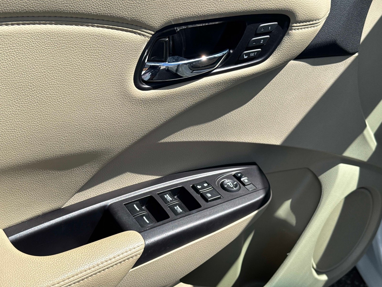 Used 2014 Acura RDX w/ Technology Package FWD image 20