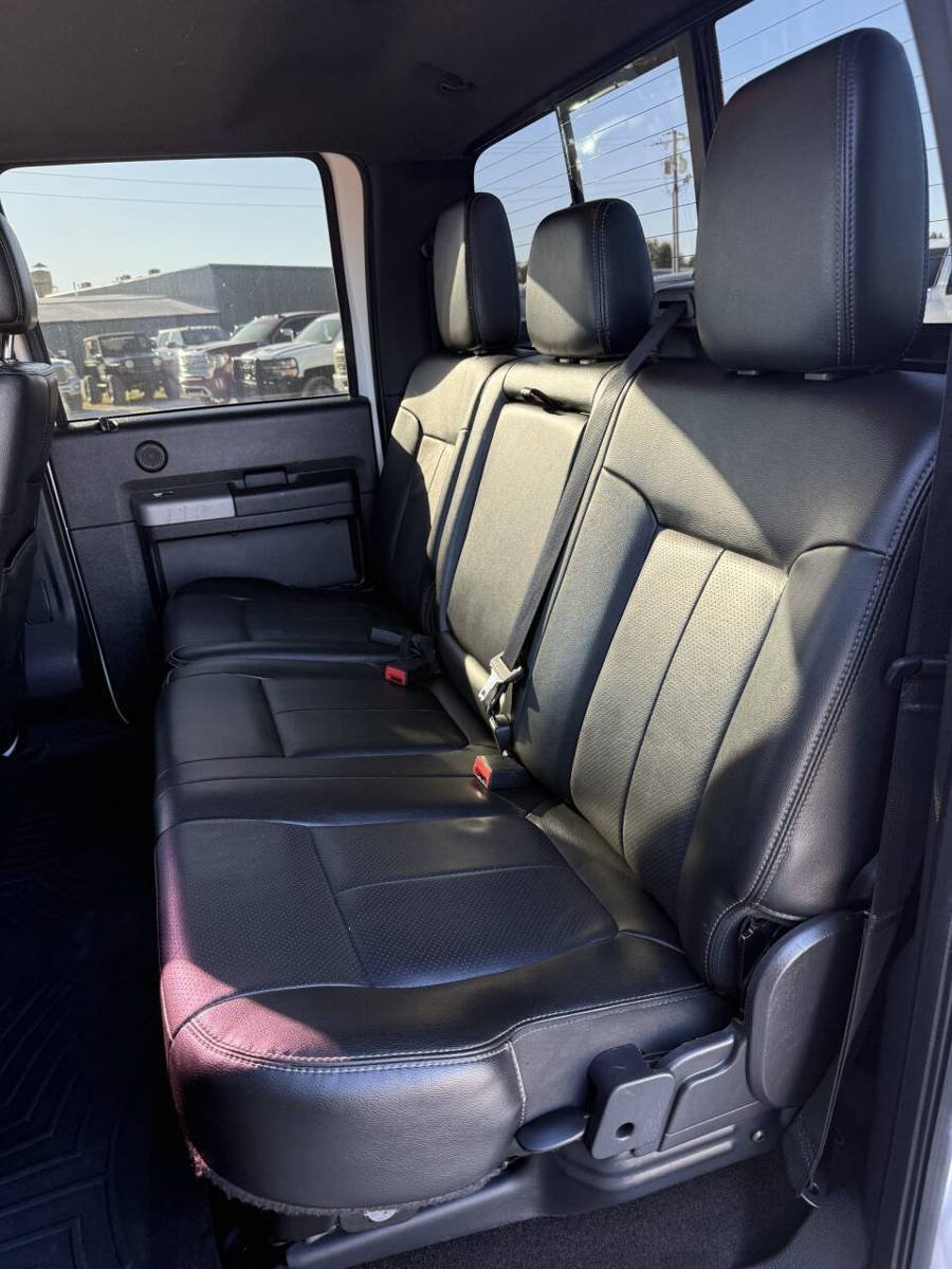 Used 2016 Ford F250 Lariat w/ Lariat Ultimate Package AWD/4WD image 14