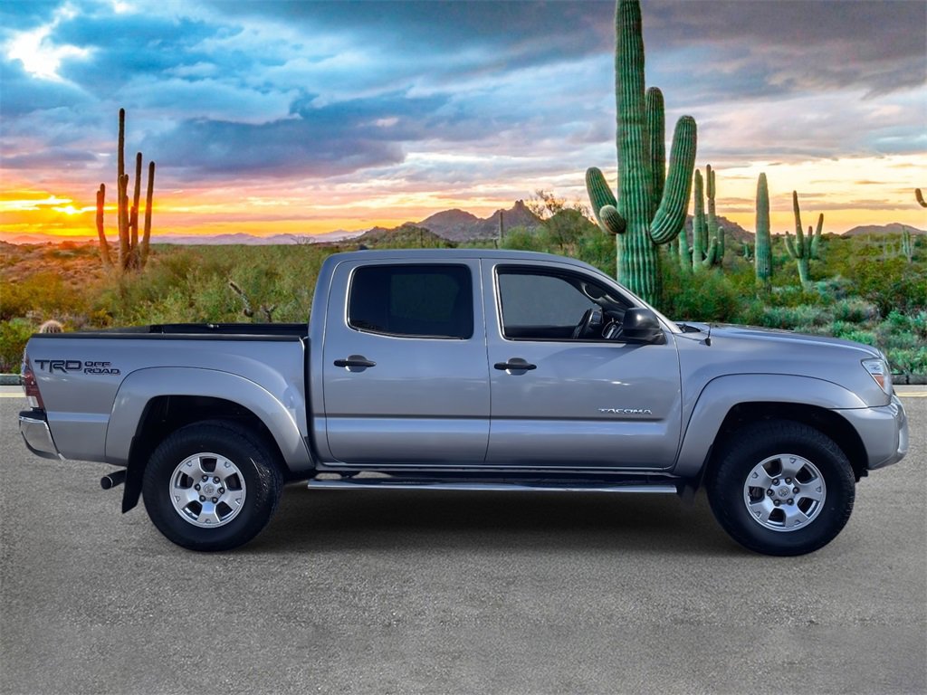 Used 2014 Toyota Tacoma PreRunner image 2