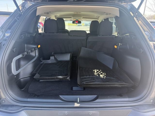 Used 2015 Jeep Cherokee Latitude image 16