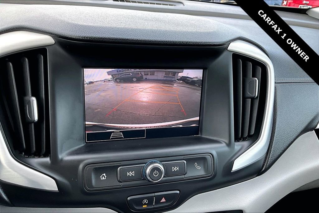 Used 2024 GMC Terrain SLE image 14