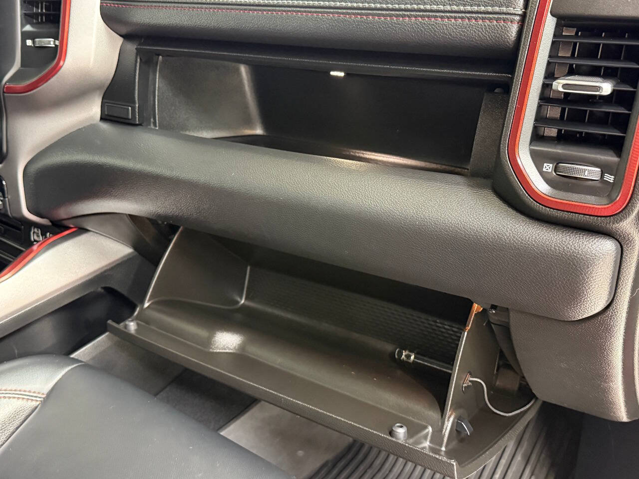 Used 2019 RAM 1500 Rebel w/ Rebel Level 2 Equipment Group AWD/4WD image 40
