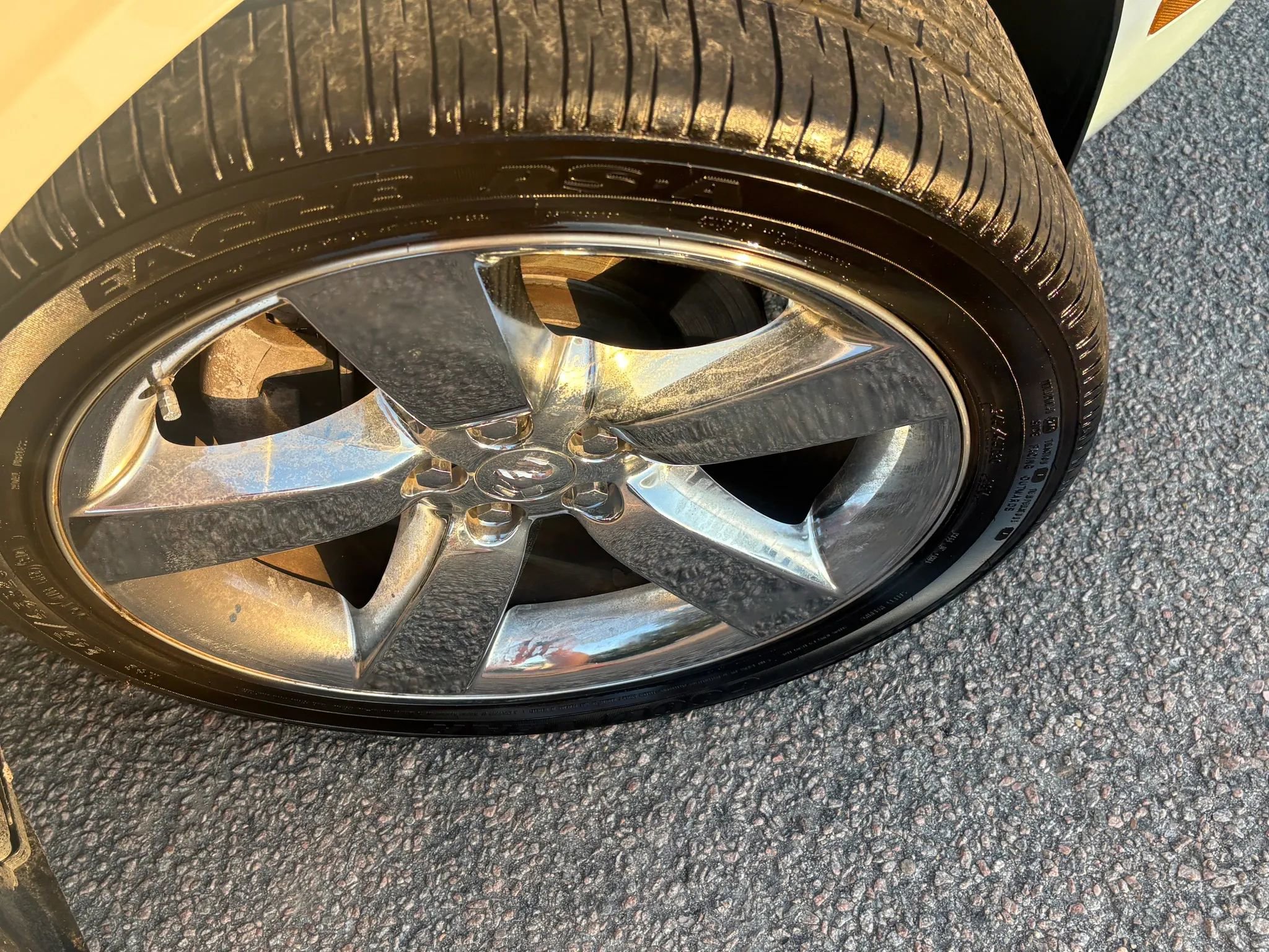 Used 2010 Dodge Challenger R/T RWD image 38
