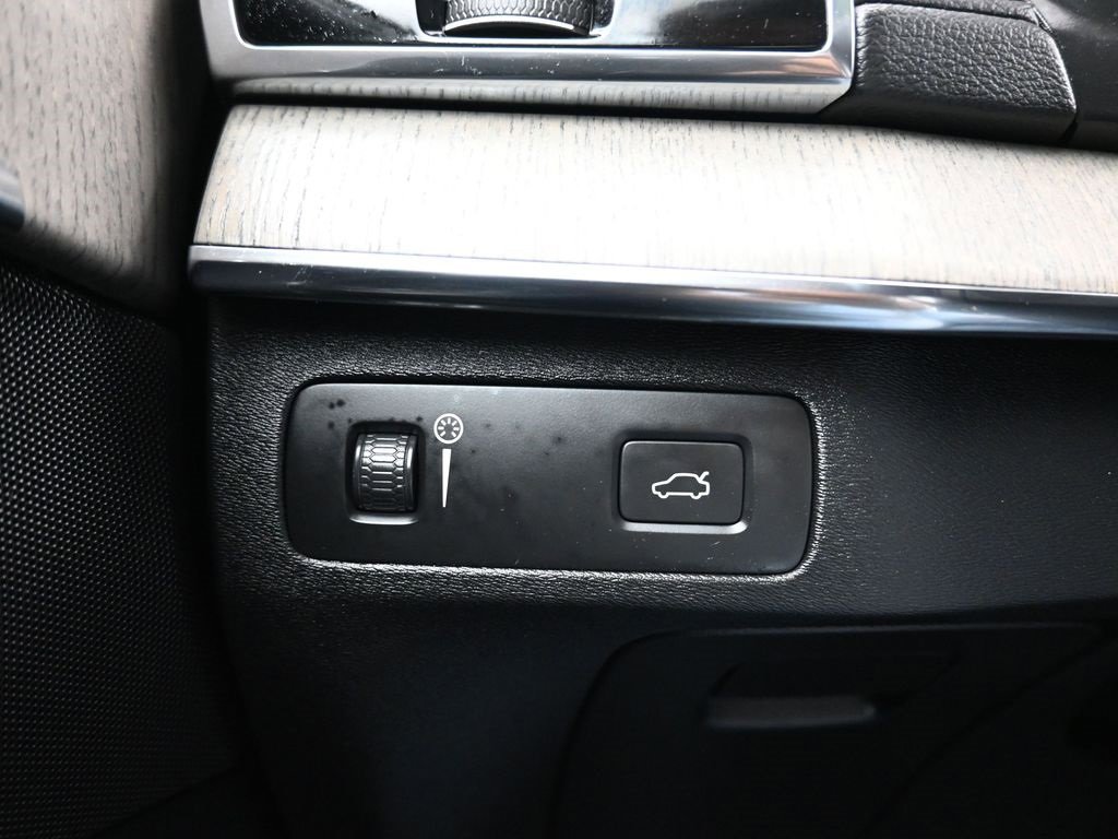 Used 2021 Volvo XC90 T6 Inscription image 30