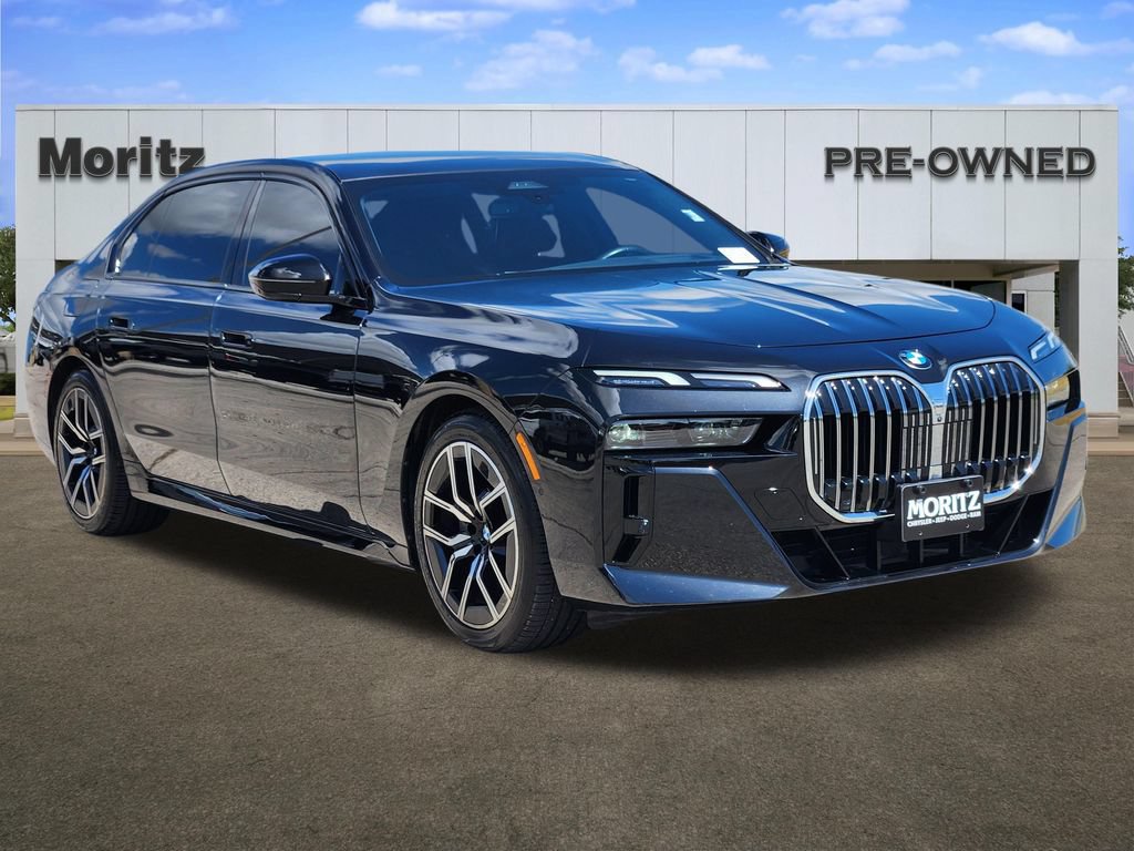 Used 2024 BMW 740i RWD image 3