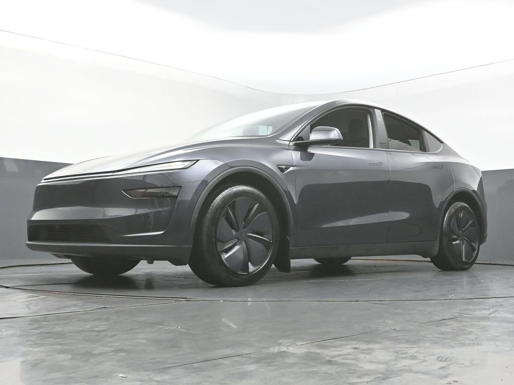 Used 2026 Tesla Model Y Long Range image 47
