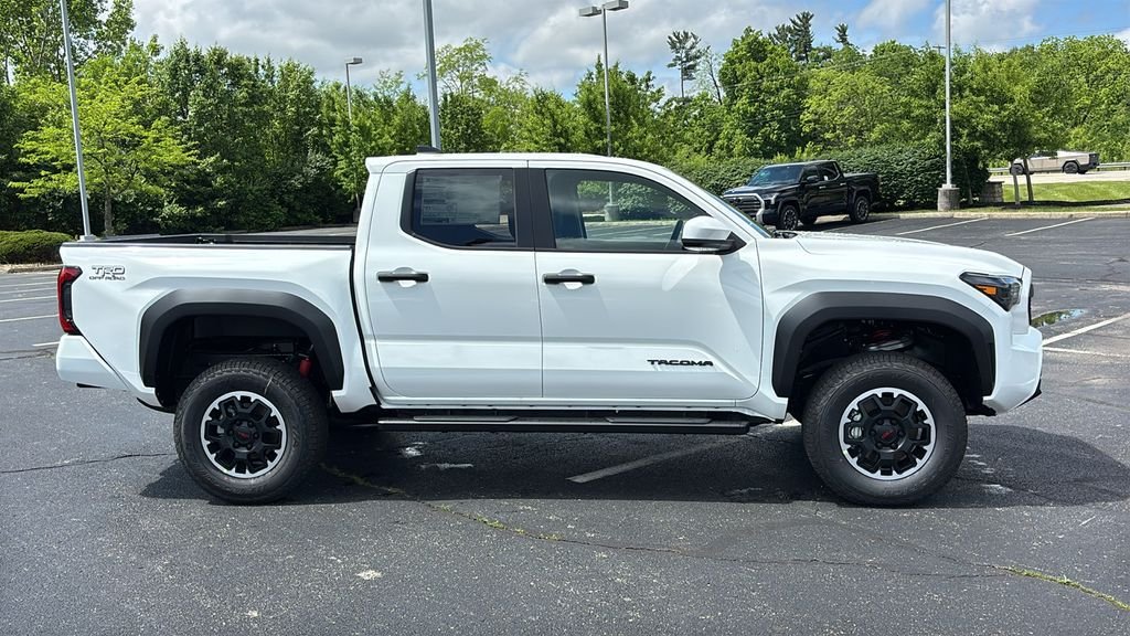 New 2026 Toyota Tacoma TRD Off-Road AWD/4WD image 31